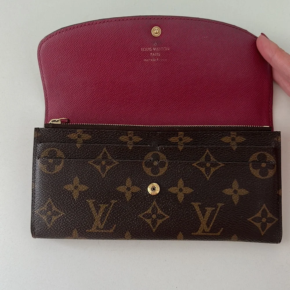 Louis Vuitton Wallet - Picture 5 of 9
